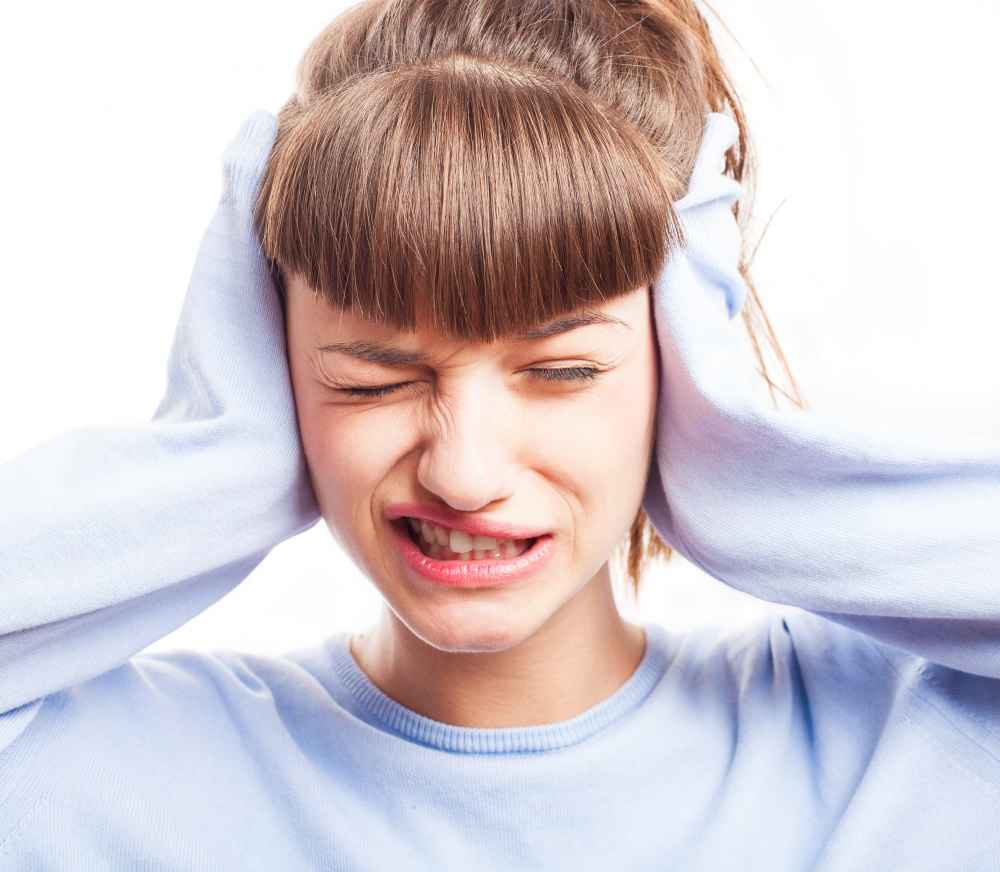הקשר בין שחיקת שיניים למתח נפשי